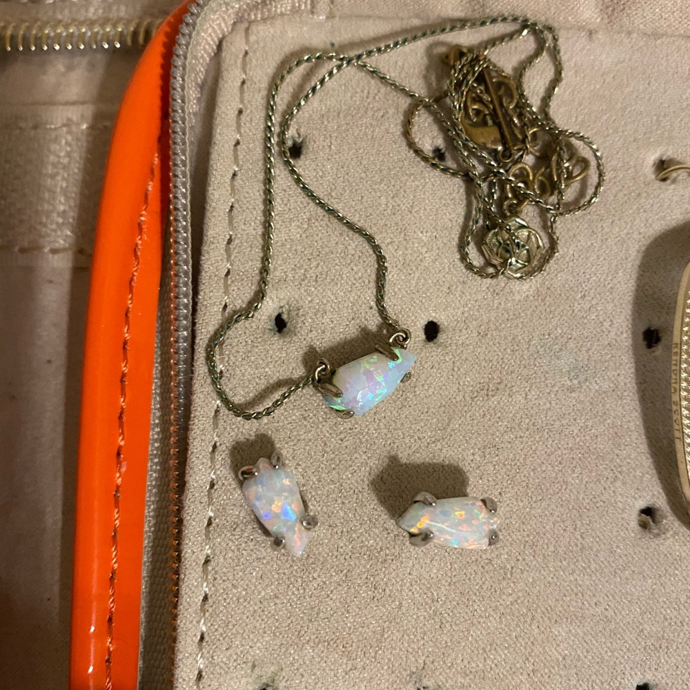 Kendra Scott White Iridescent Opal set